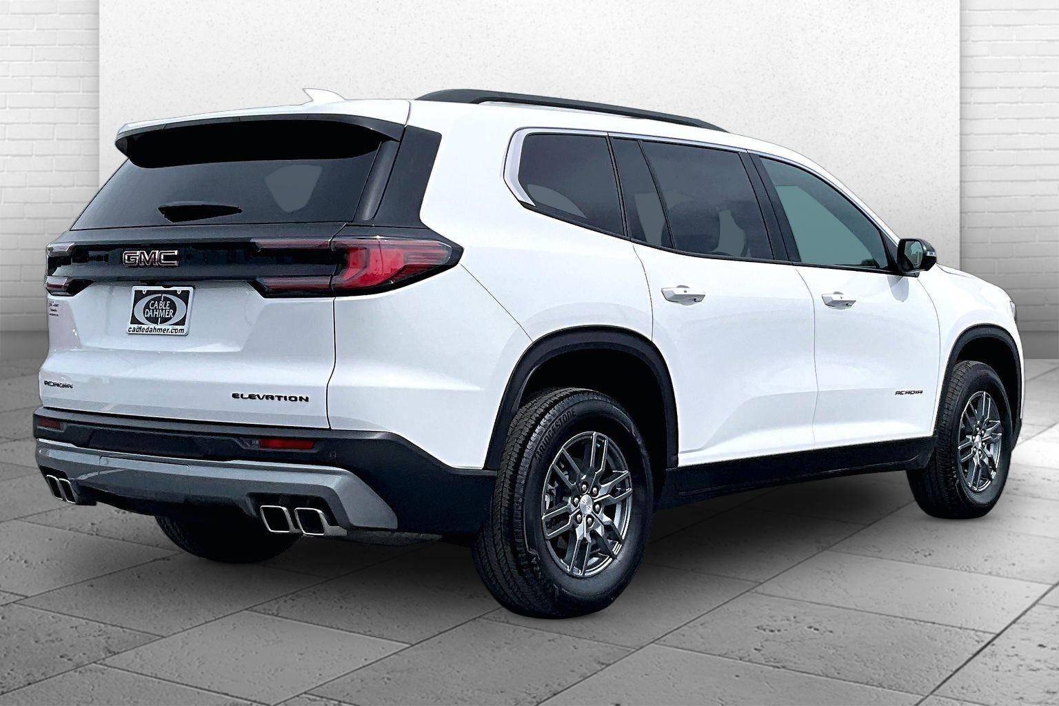 2025 GMC Acadia Elevation