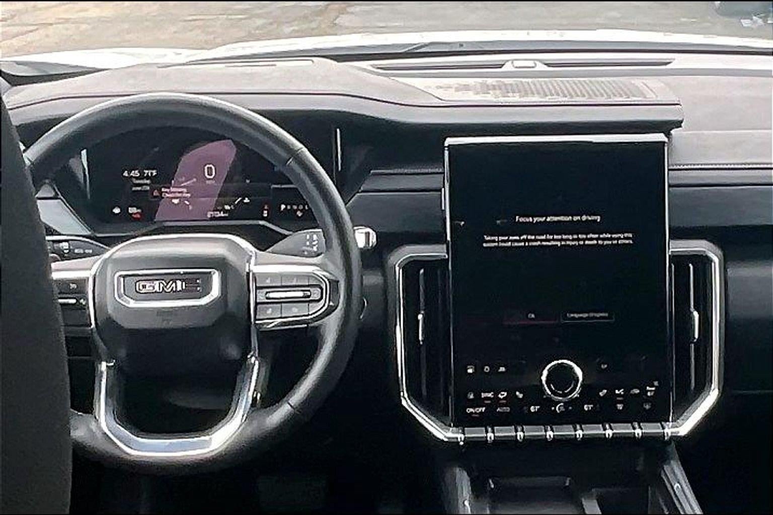 2025 GMC Acadia Elevation