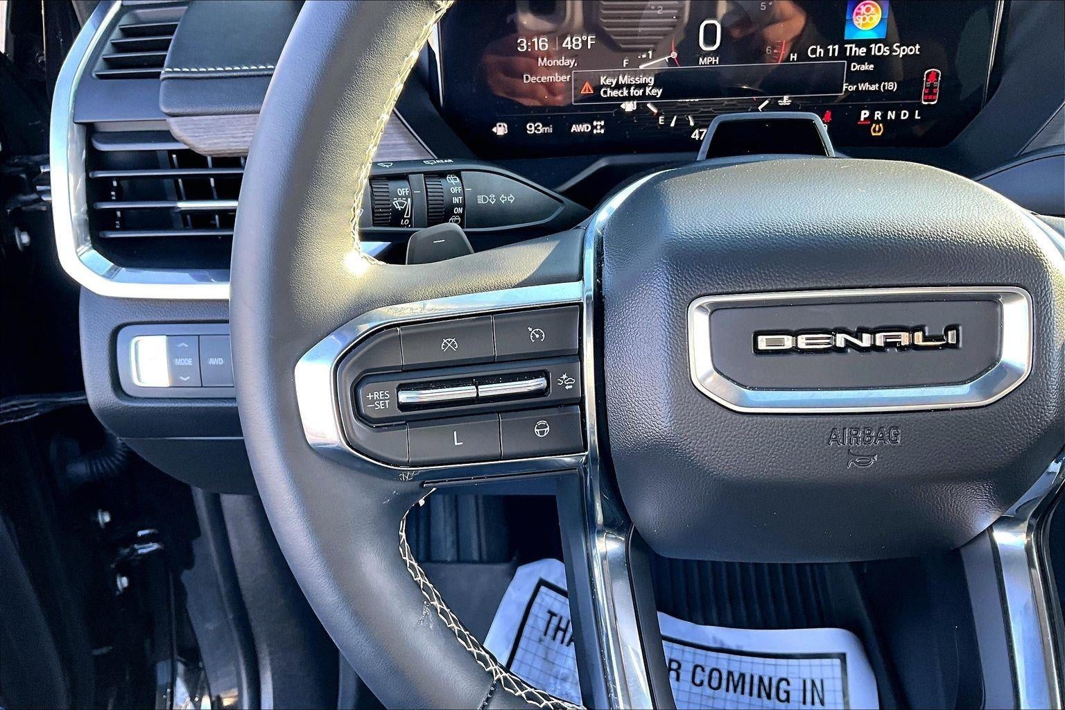 2024 GMC Acadia Denali