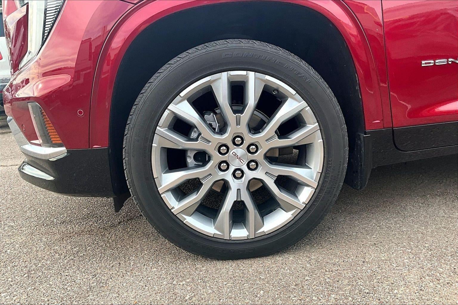 2024 GMC Acadia Denali