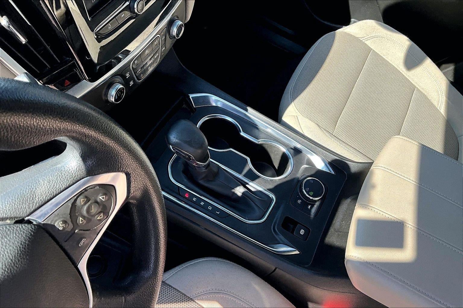 2022 Chevrolet Traverse LS