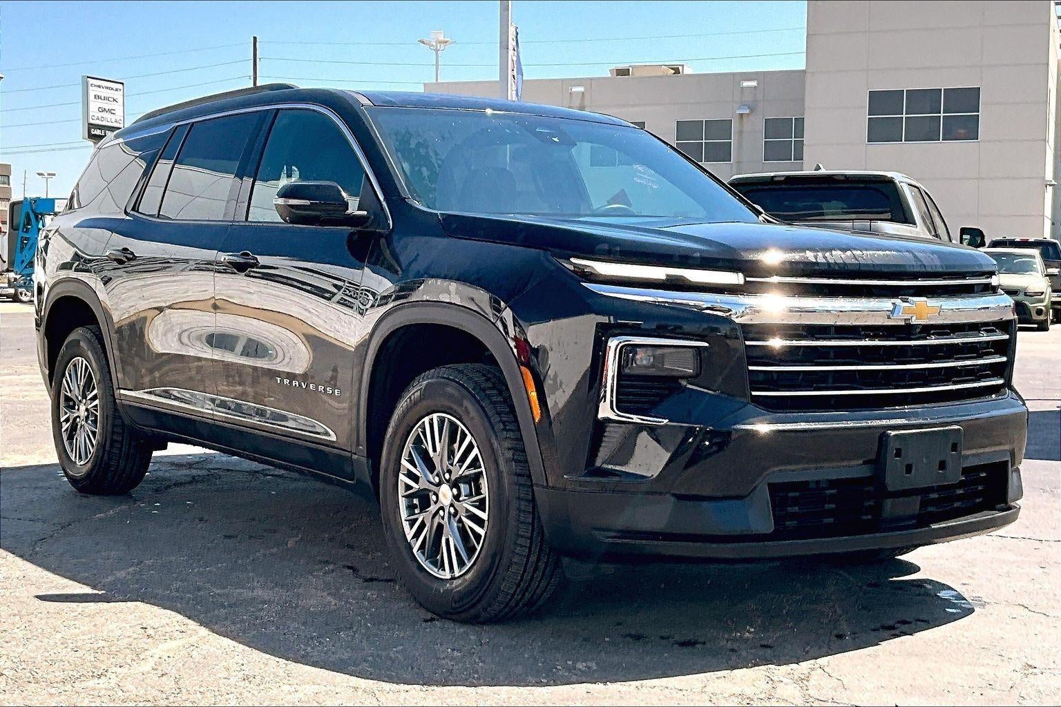 2024 Chevrolet Traverse LT
