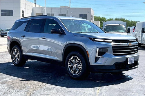 2025 Chevrolet Traverse LT