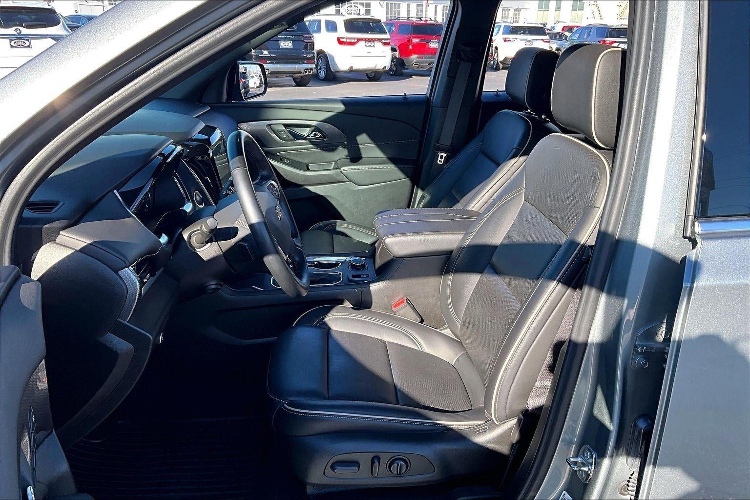 2023 Chevrolet Traverse Premier