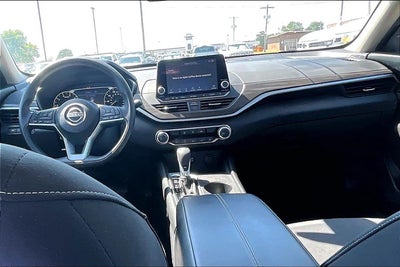 2025 Nissan Altima SV