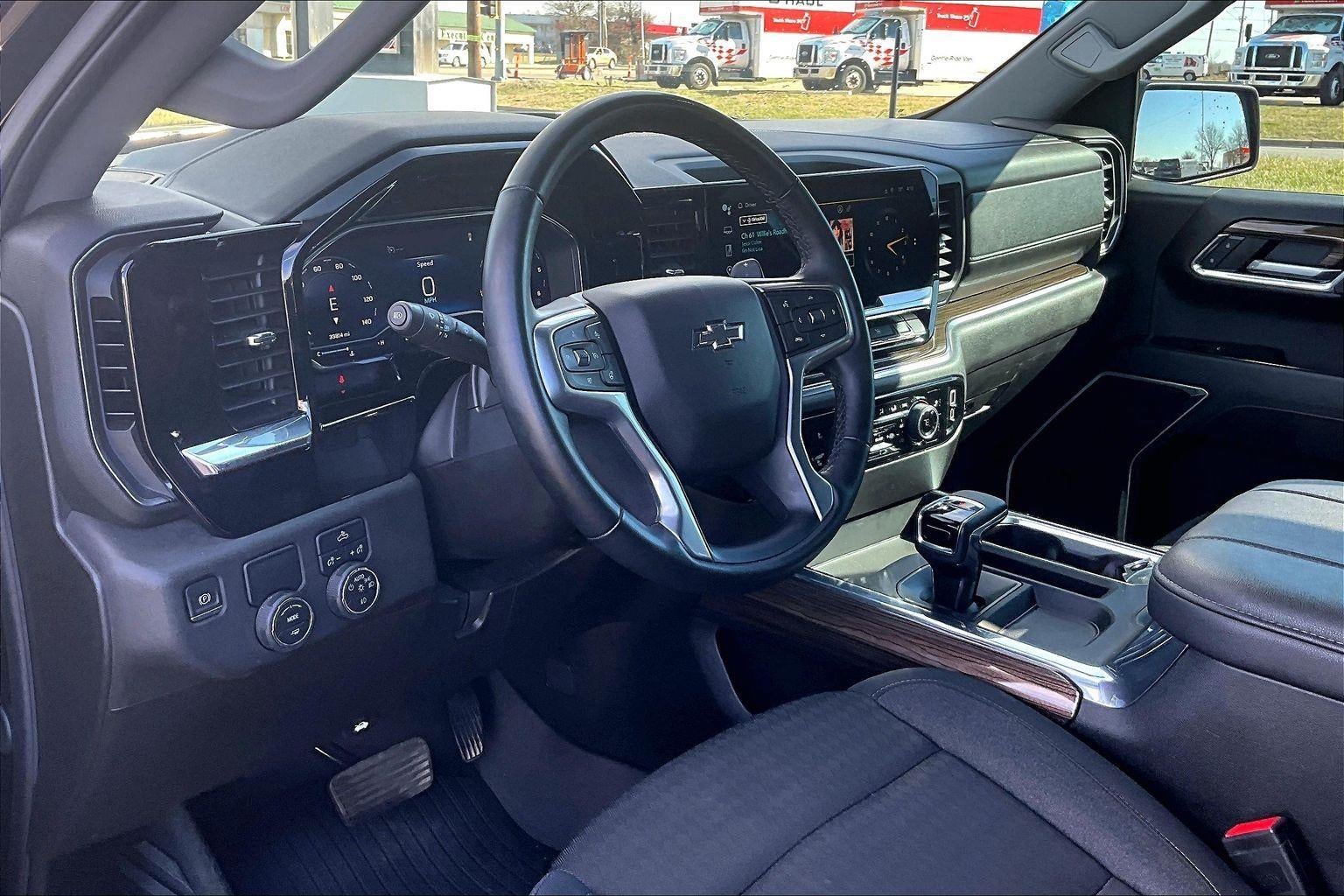 2024 Chevrolet Silverado 1500 RST