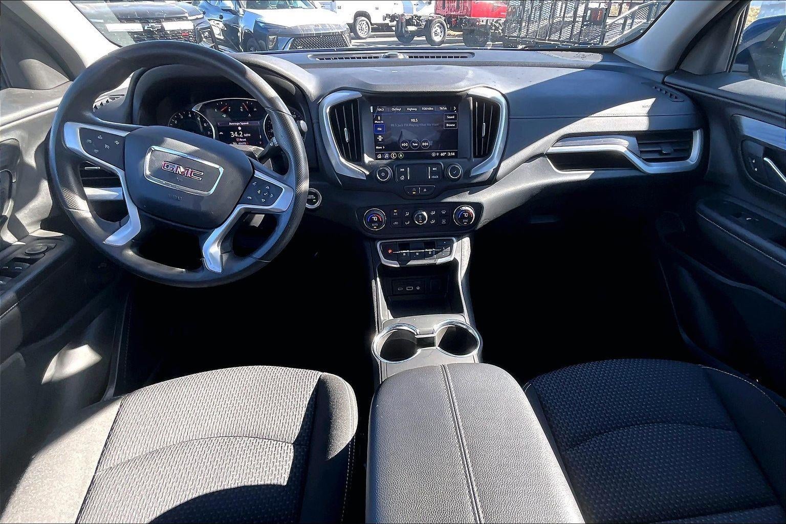 2022 GMC Terrain SLE