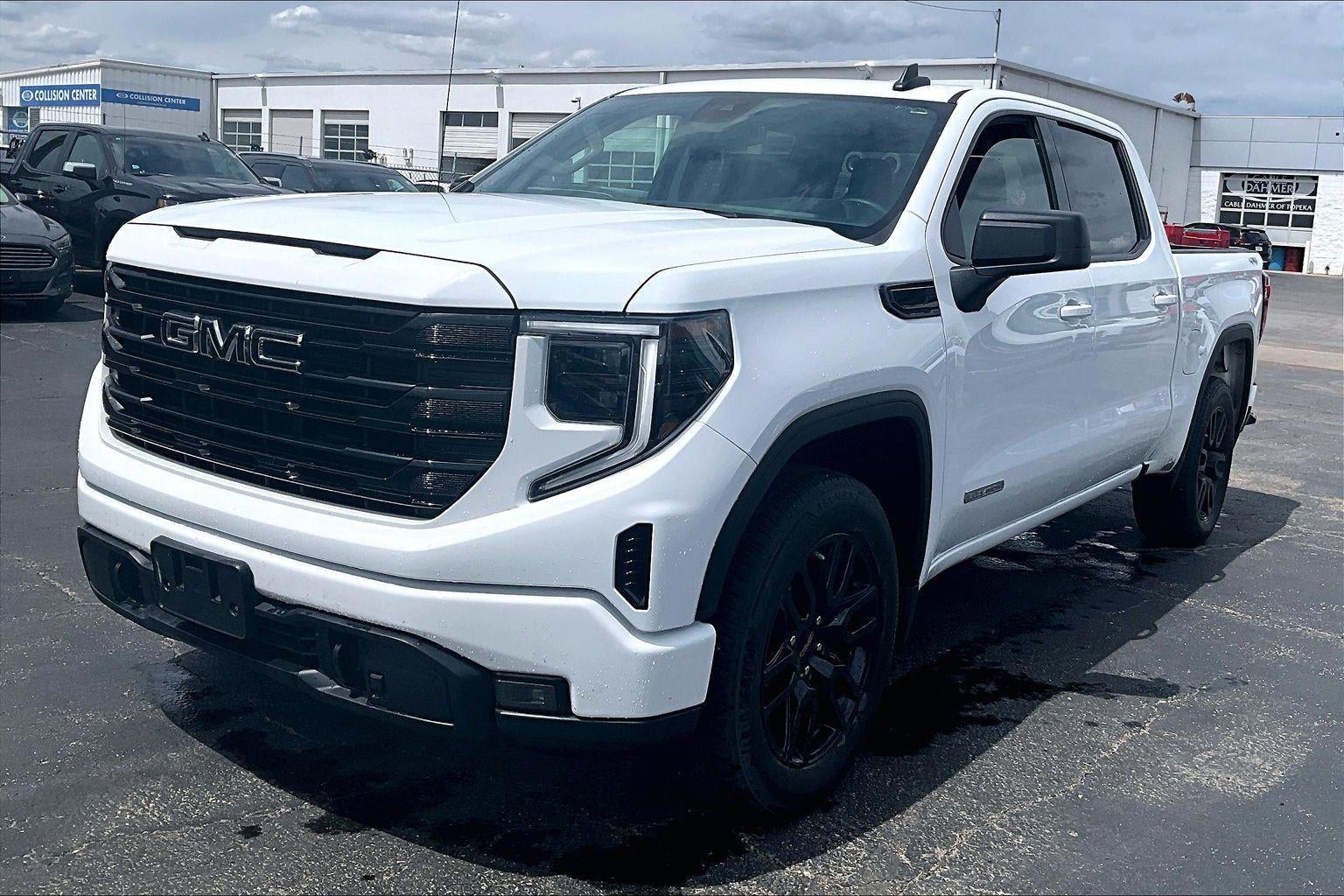 2023 GMC Sierra 1500 Elevation