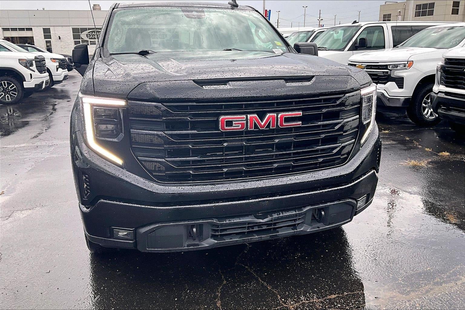 2024 GMC Sierra 1500 Elevation