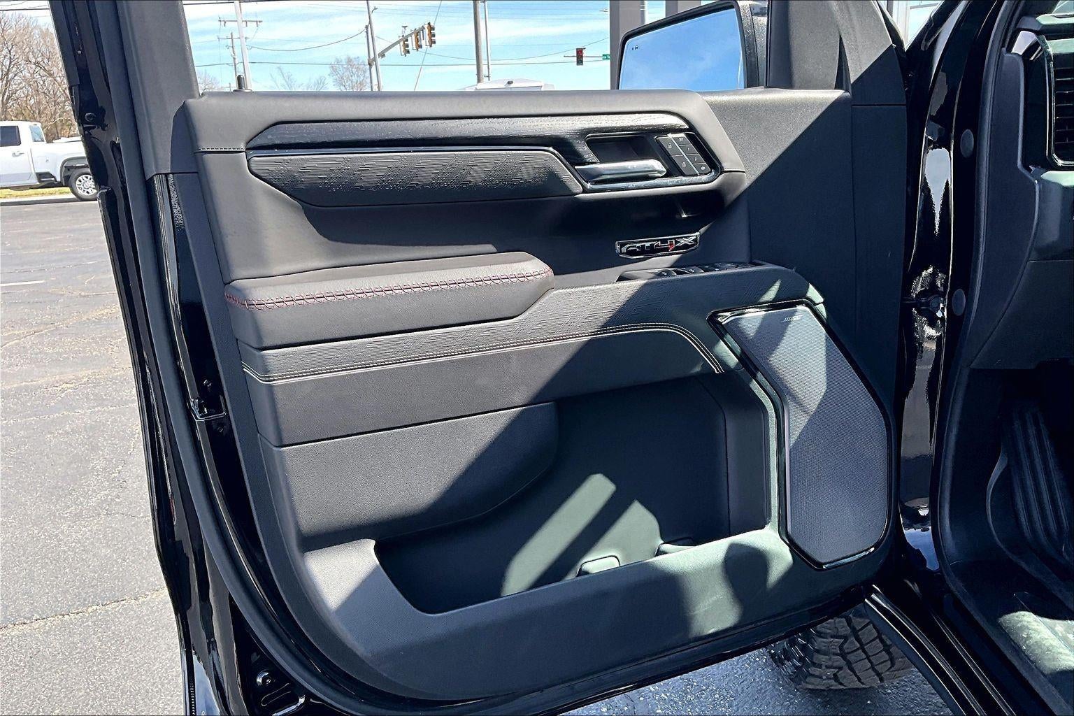 2024 GMC Sierra 1500 AT4X