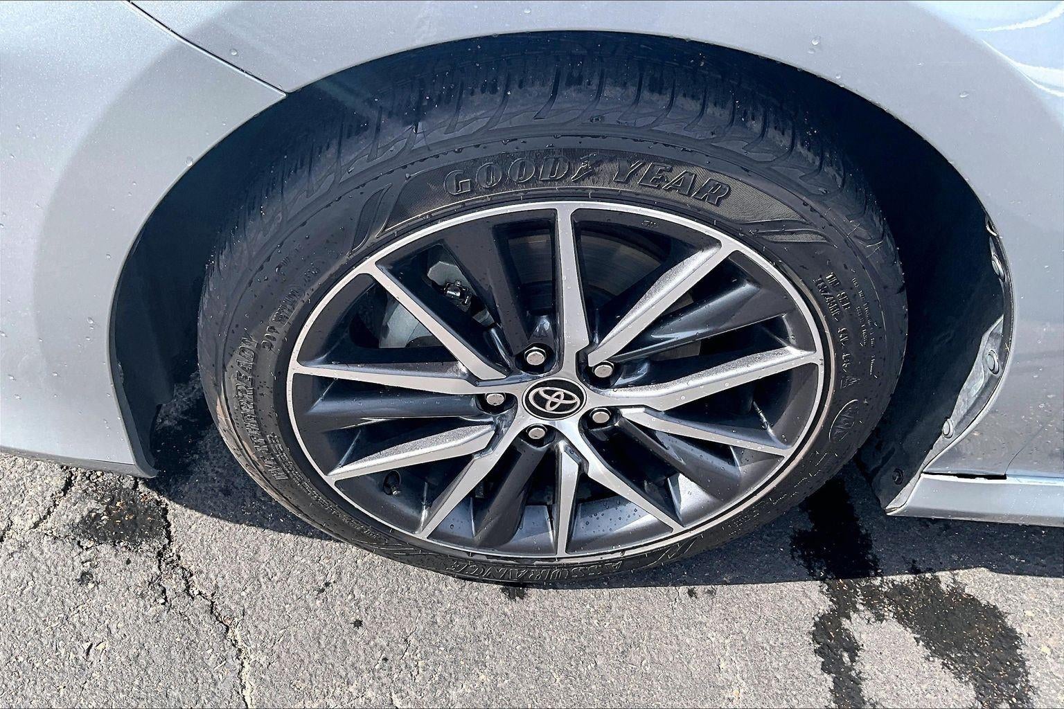 2021 Toyota Camry Hybrid XLE