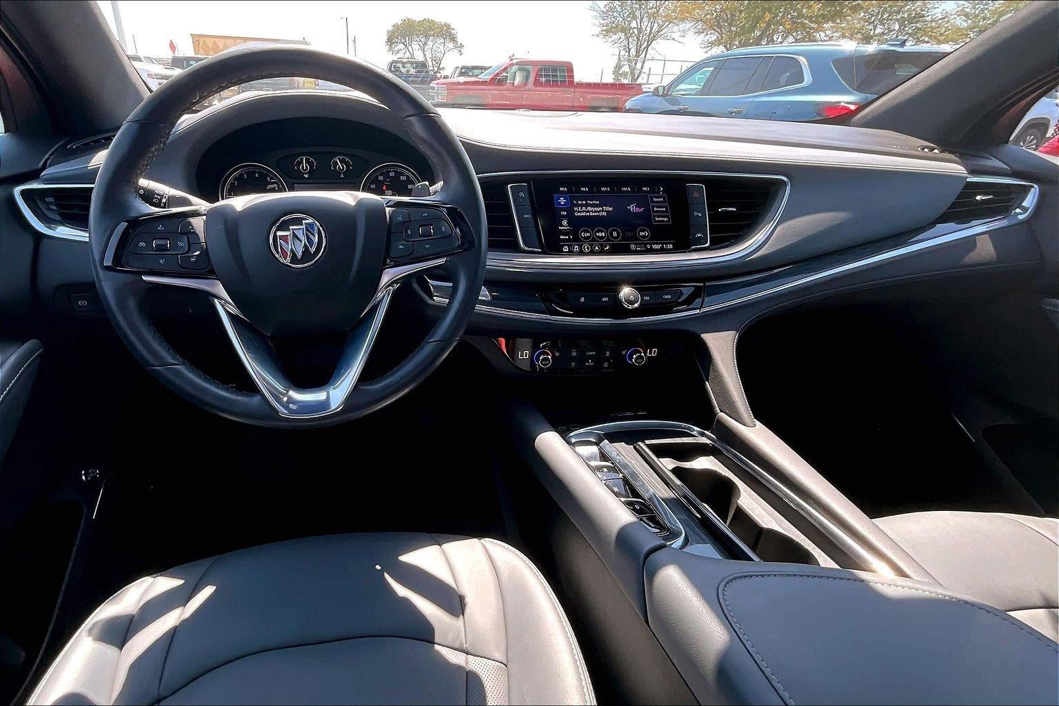 2023 Buick Enclave Essence