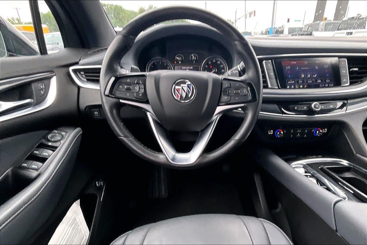 2023 Buick Enclave Essence