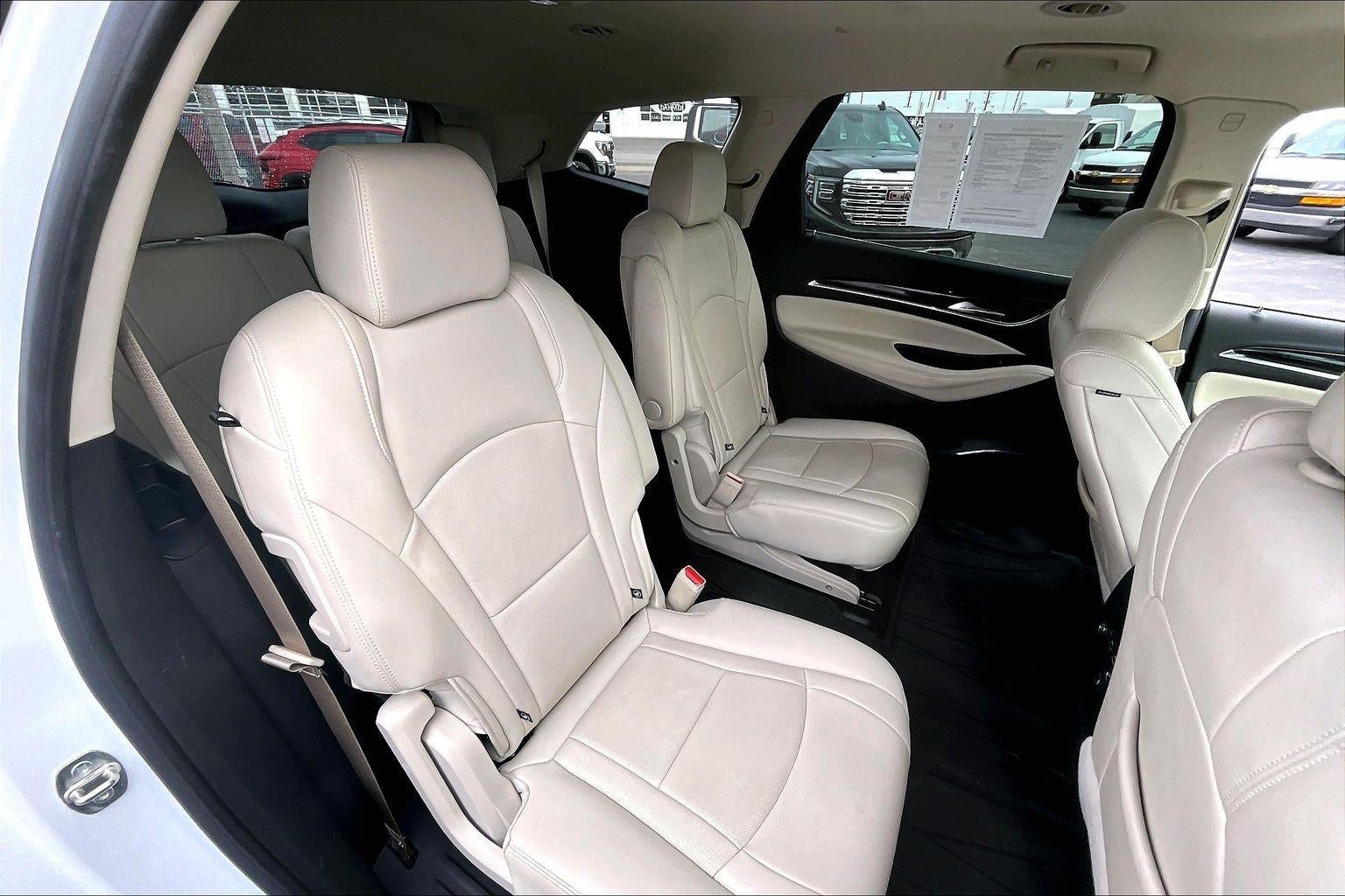 2023 Buick Enclave Essence