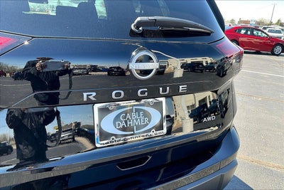 2025 Nissan Rogue SV