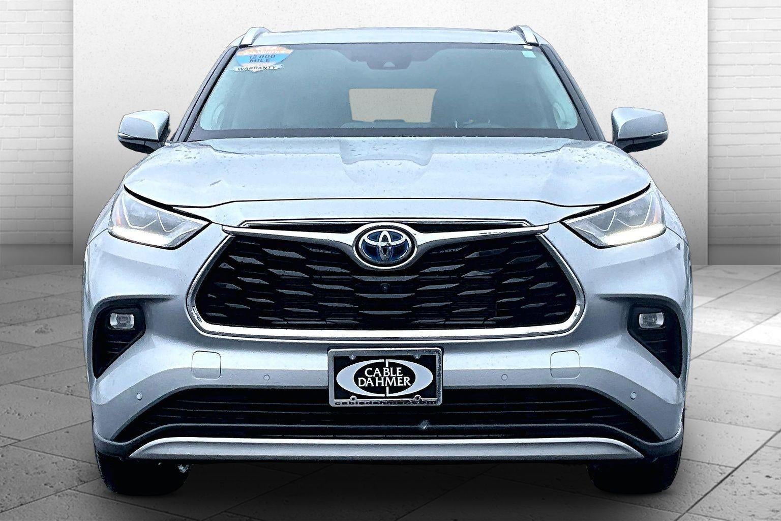 2021 Toyota Highlander Hybrid Platinum