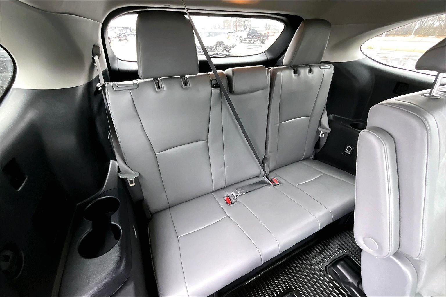 2021 Toyota Highlander Hybrid Platinum