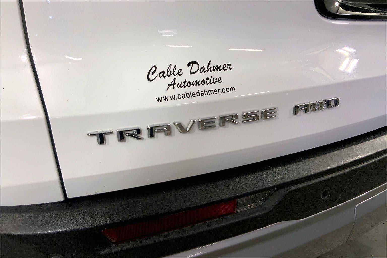 2024 Chevrolet Traverse LT