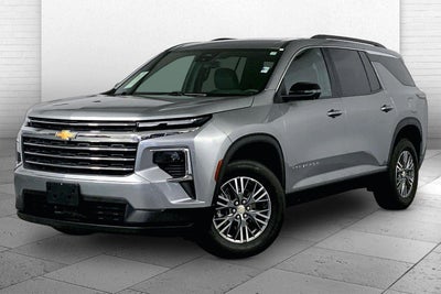 2024 Chevrolet Traverse LT