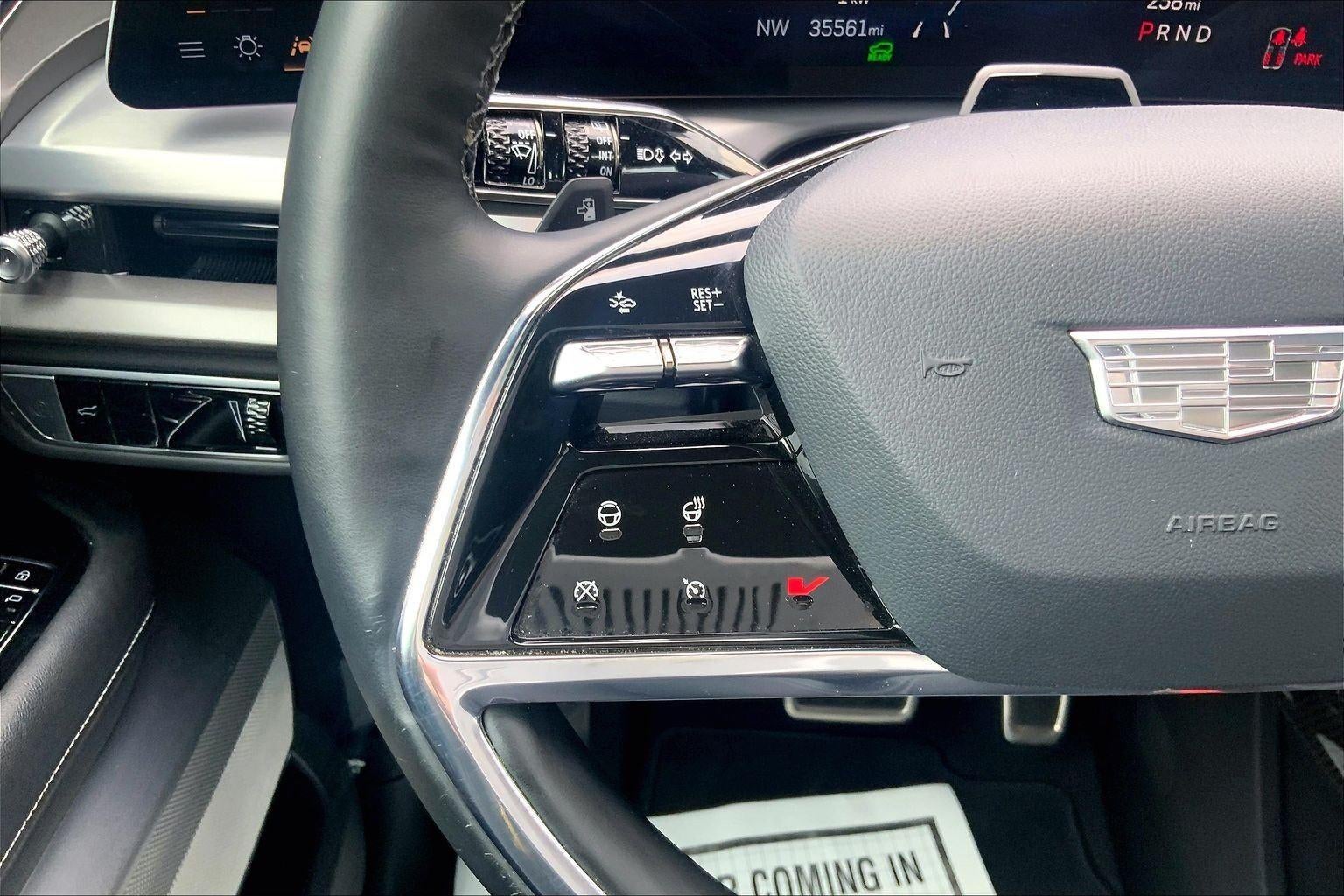 2026 Cadillac VISTIQ Sport