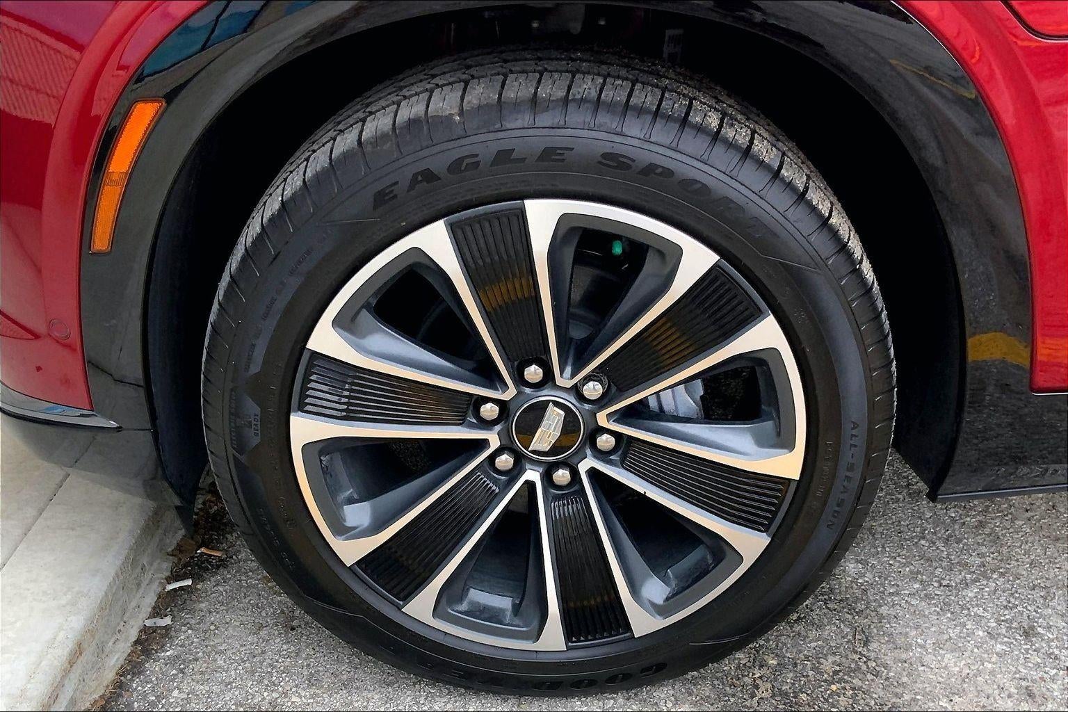 2026 Cadillac VISTIQ Sport