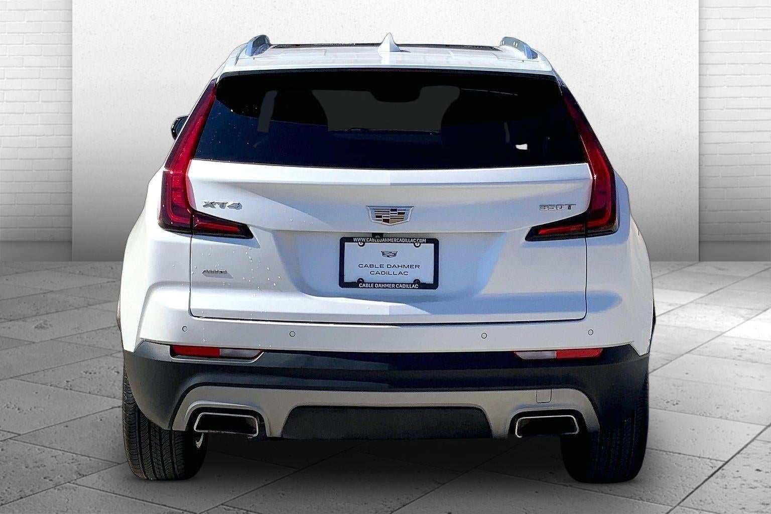 2023 Cadillac XT4 Premium Luxury