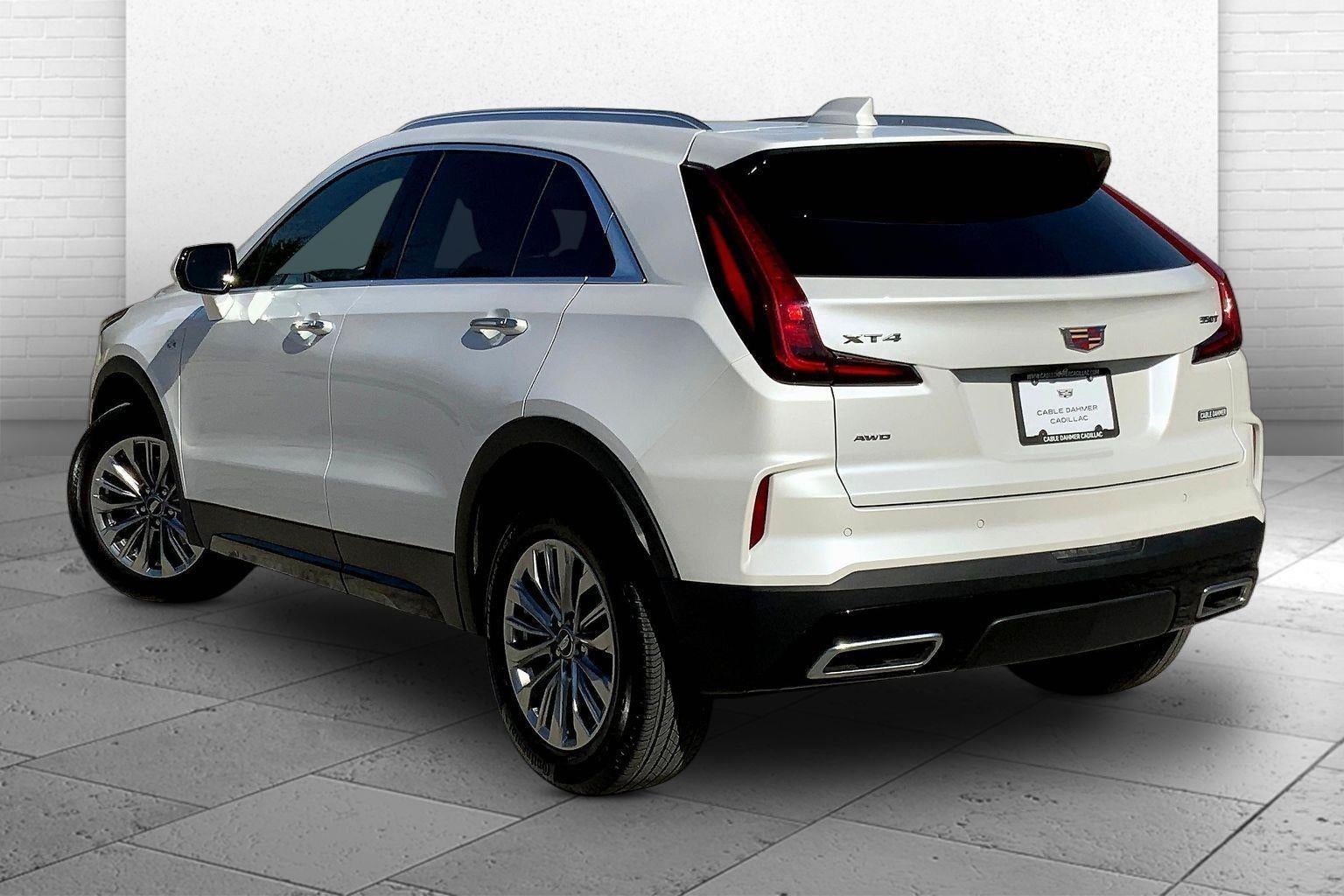 2024 Cadillac XT4 Premium Luxury