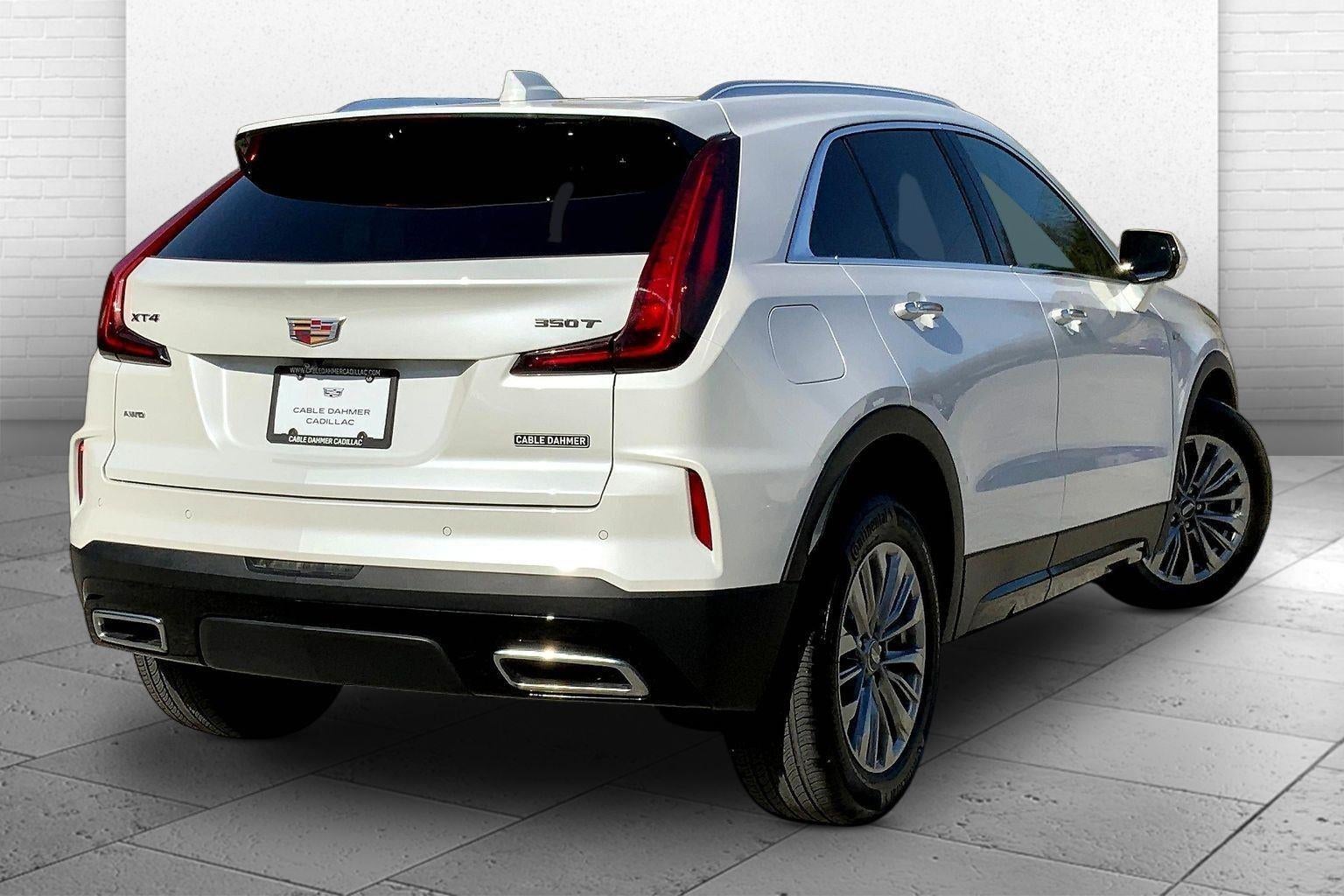 2024 Cadillac XT4 Premium Luxury