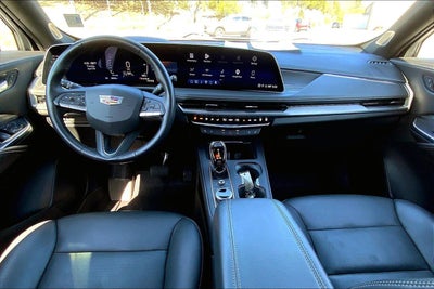 2024 Cadillac XT4 Premium Luxury