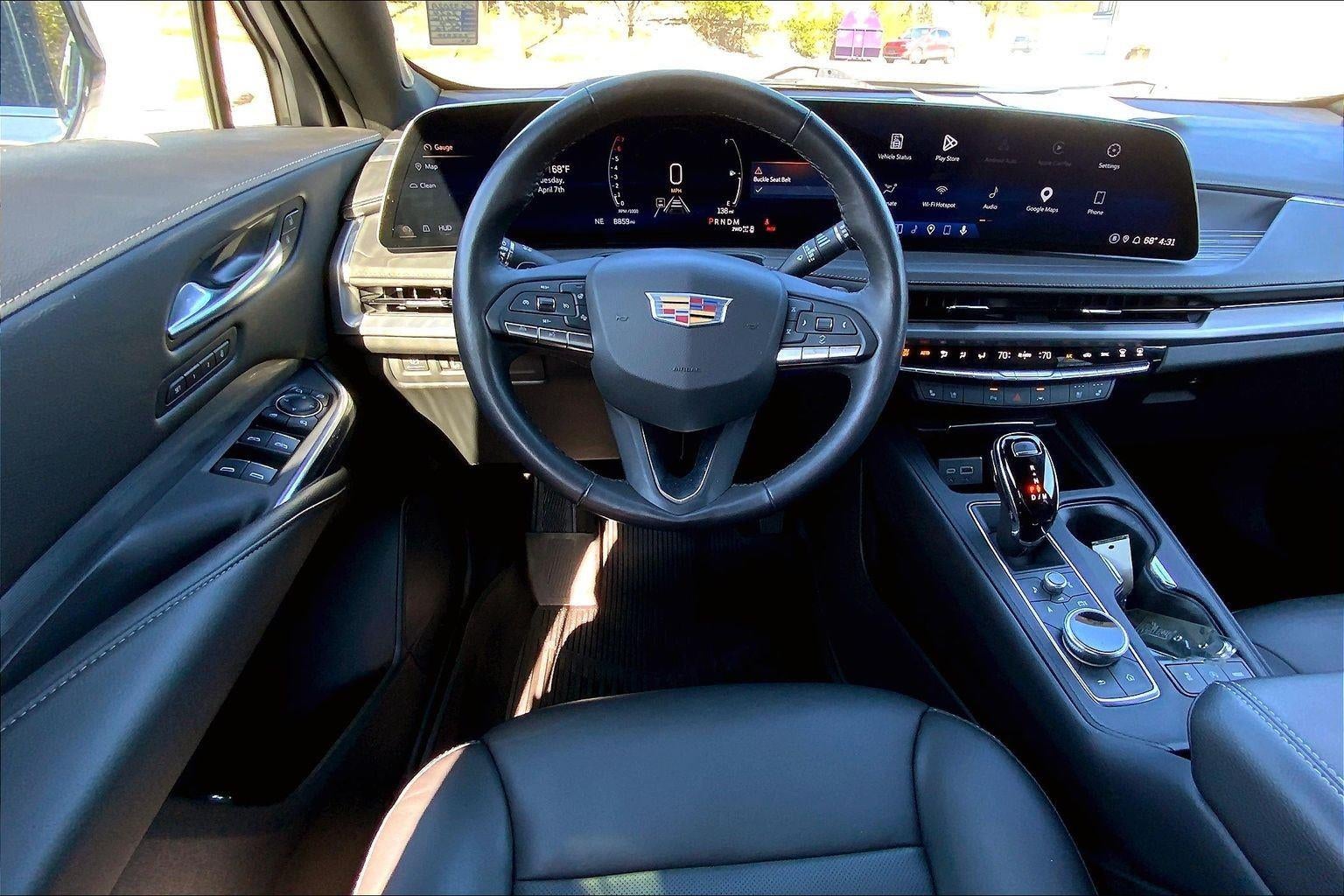 2024 Cadillac XT4 Premium Luxury
