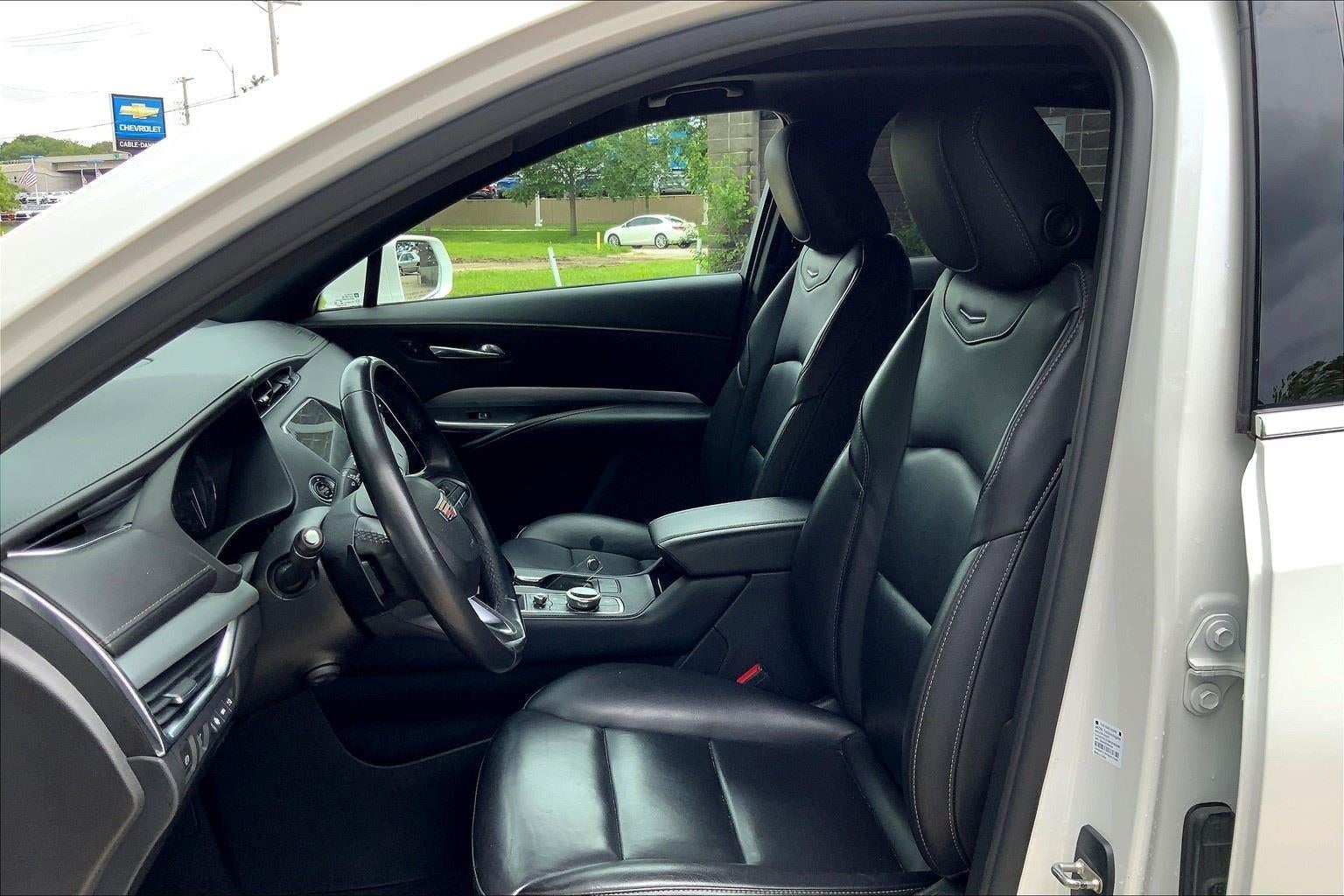 2021 Cadillac XT4 AWD Premium Luxury
