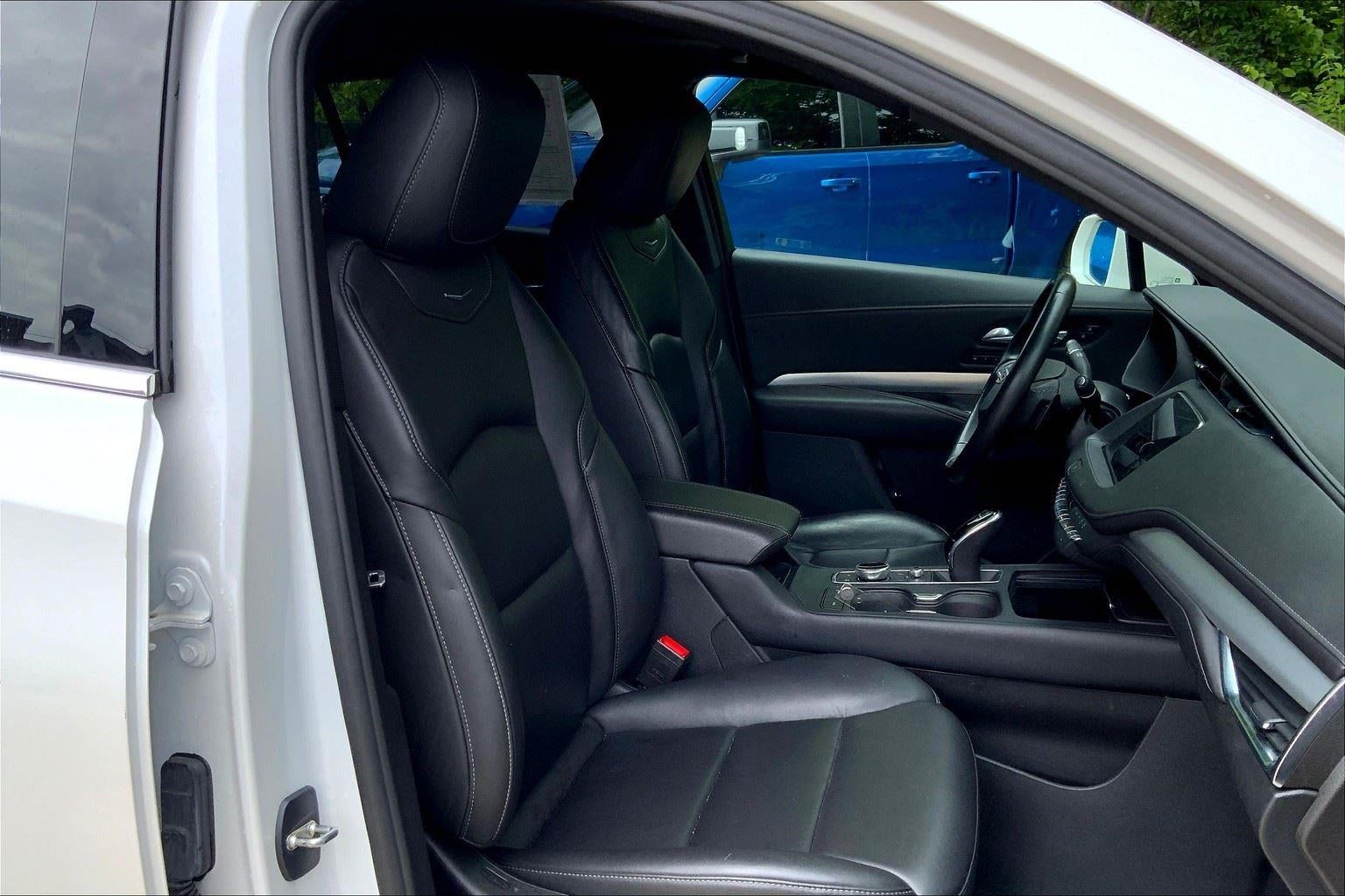 2021 Cadillac XT4 AWD Premium Luxury