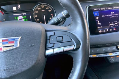 2023 Cadillac XT4 Premium Luxury