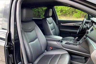 2023 Cadillac XT5 Luxury