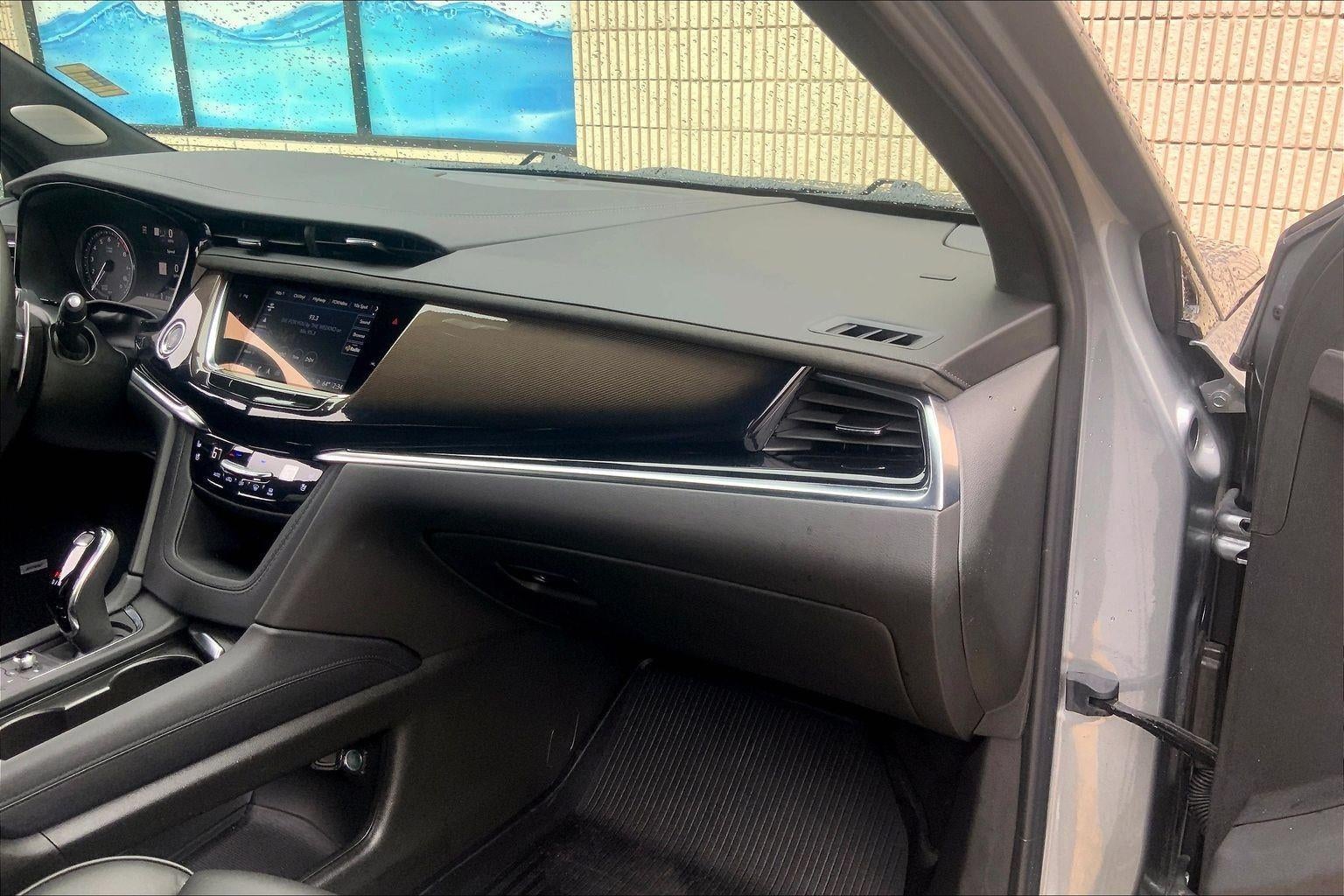 2025 Cadillac XT6 Sport