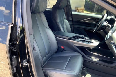 2024 Cadillac LYRIQ Luxury 1