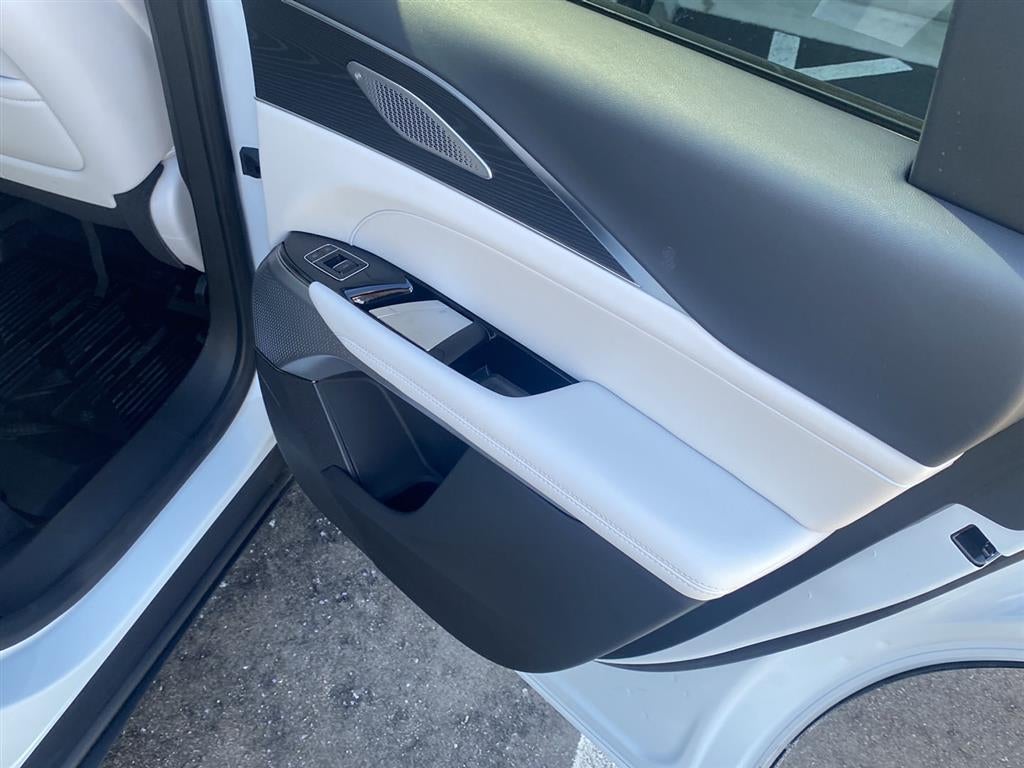 2026 Cadillac LYRIQ Premium Luxury