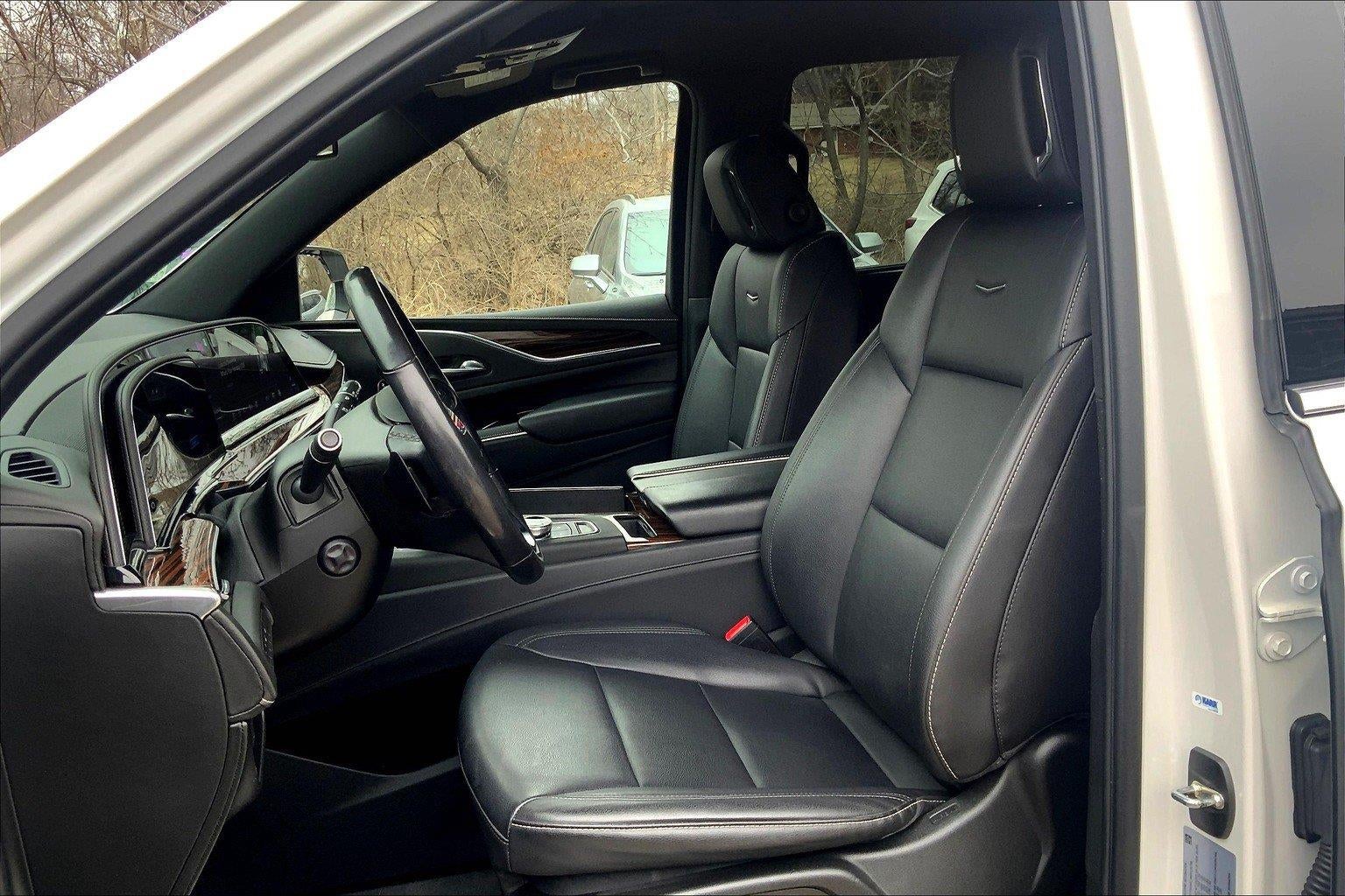 2022 Cadillac Escalade Luxury