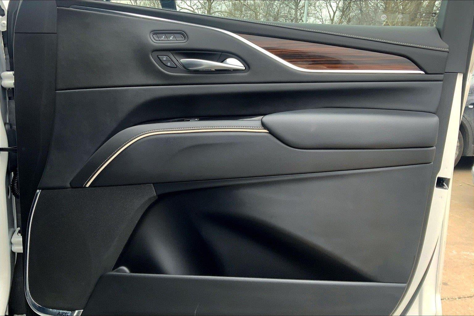 2022 Cadillac Escalade Luxury