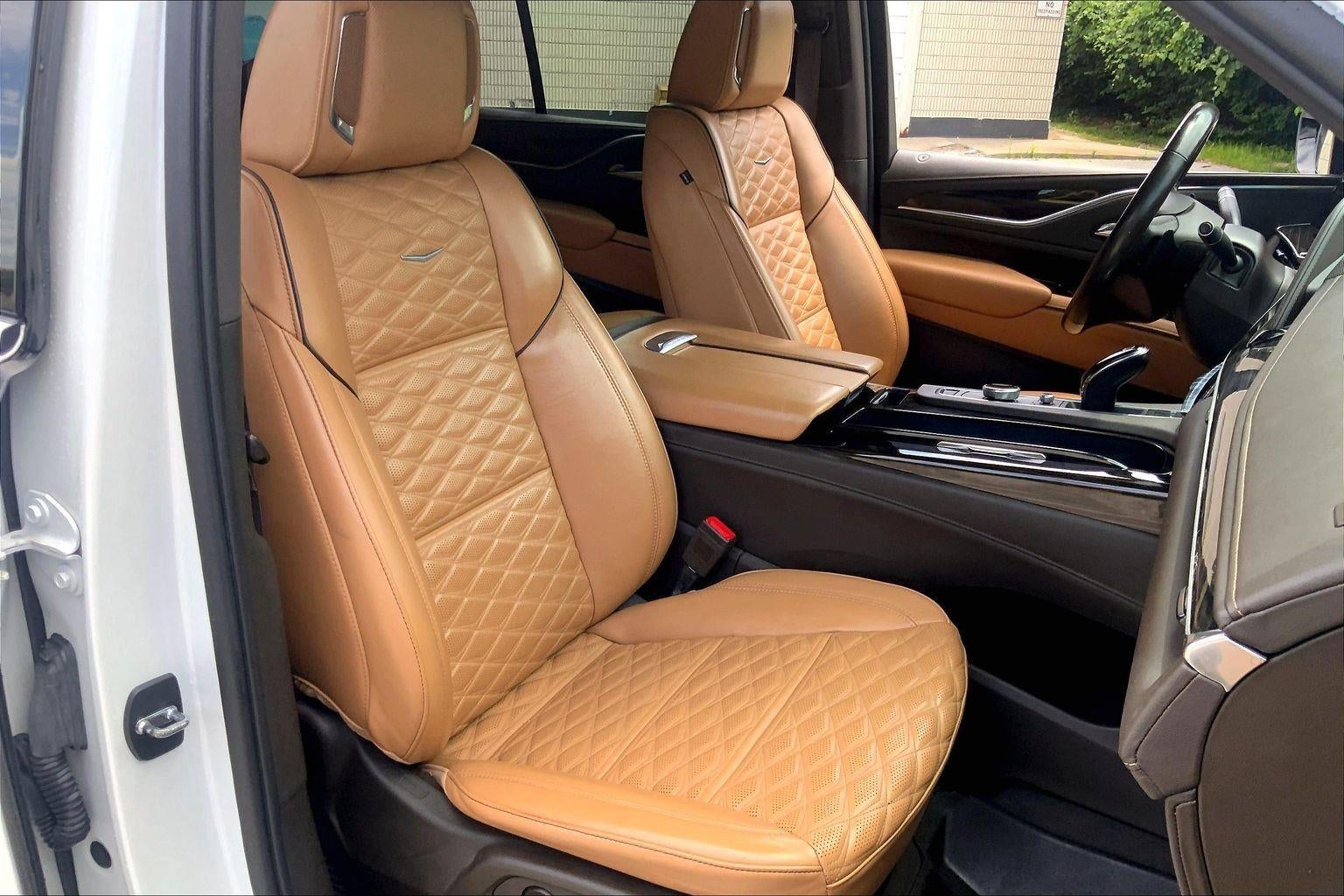 2022 Cadillac Escalade Premium Luxury