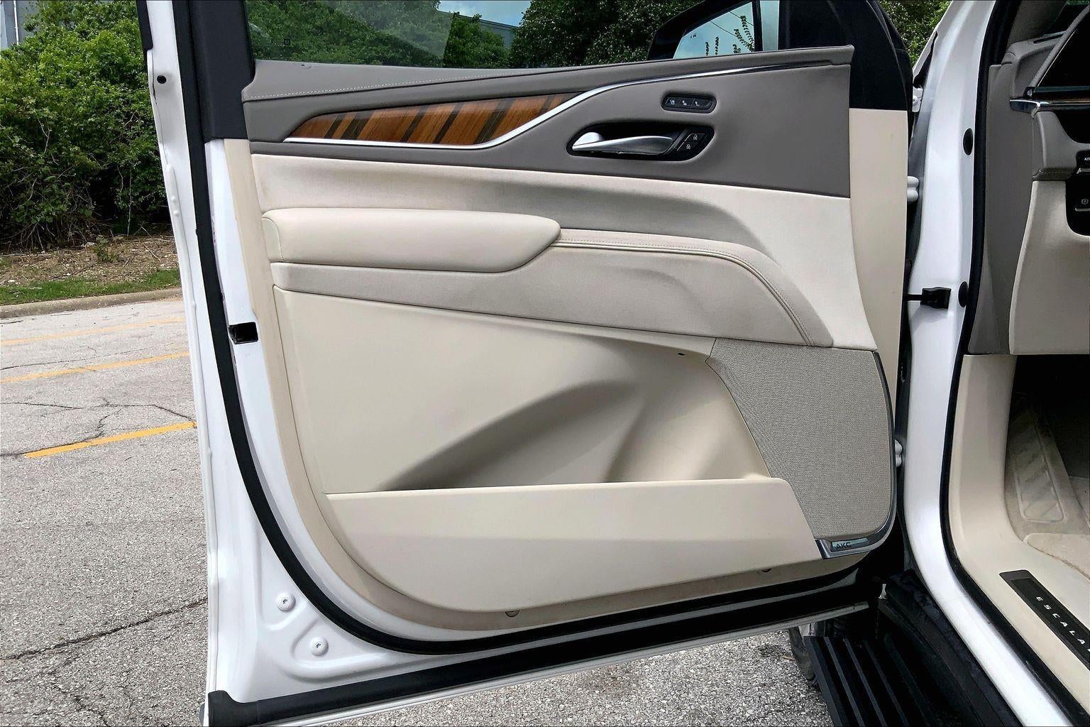 2022 Cadillac Escalade ESV Premium Luxury Platinum