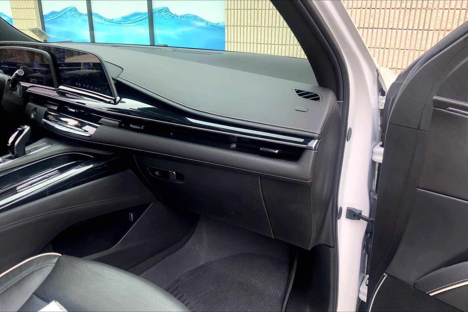 2024 Cadillac Escalade ESV Sport