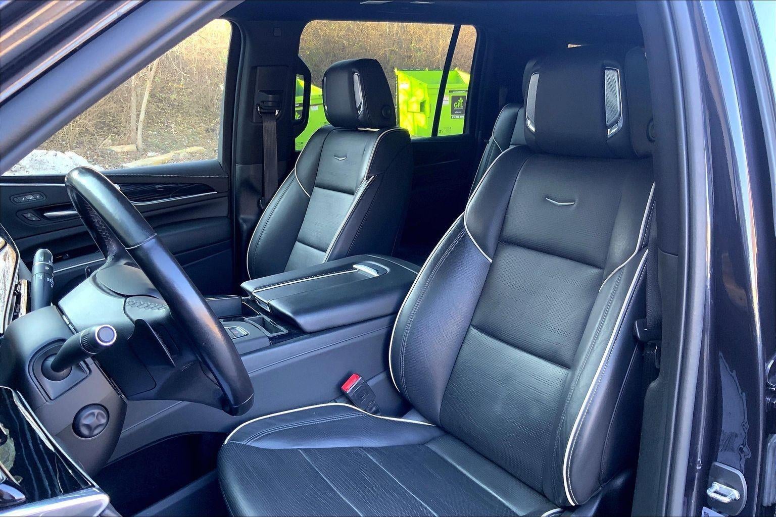 2023 Cadillac Escalade ESV Sport