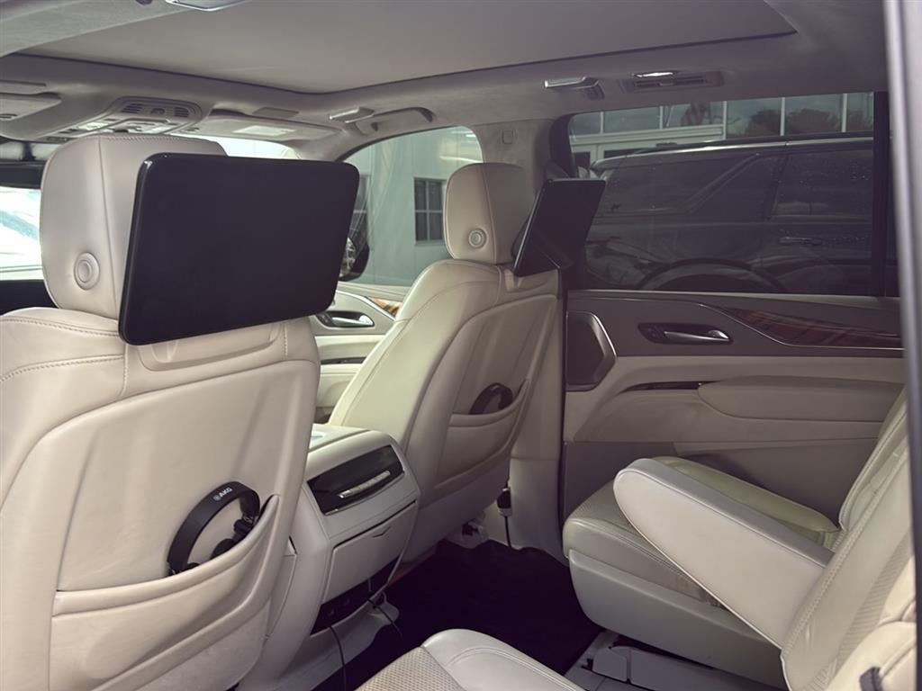 2023 Cadillac Escalade ESV Sport Platinum
