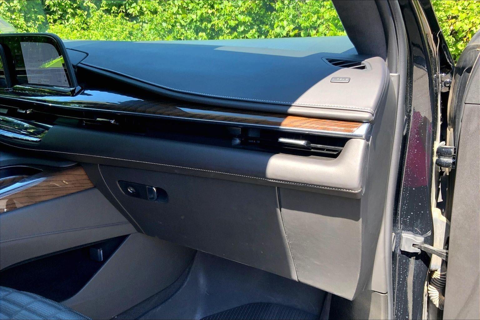 2024 Cadillac Escalade ESV Sport Platinum