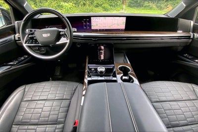 2025 Cadillac Escalade Sport Platinum