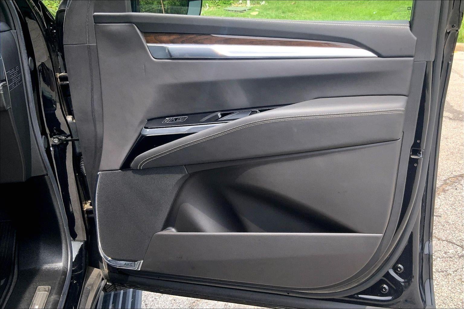 2025 Cadillac Escalade Sport Platinum