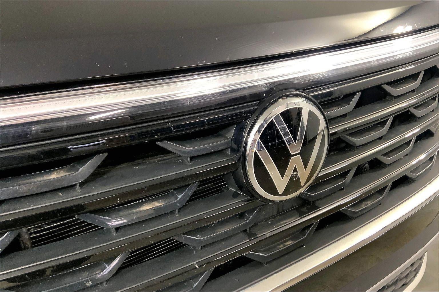 2025 Volkswagen Atlas Cross Sport 2.0T SE w/Technology