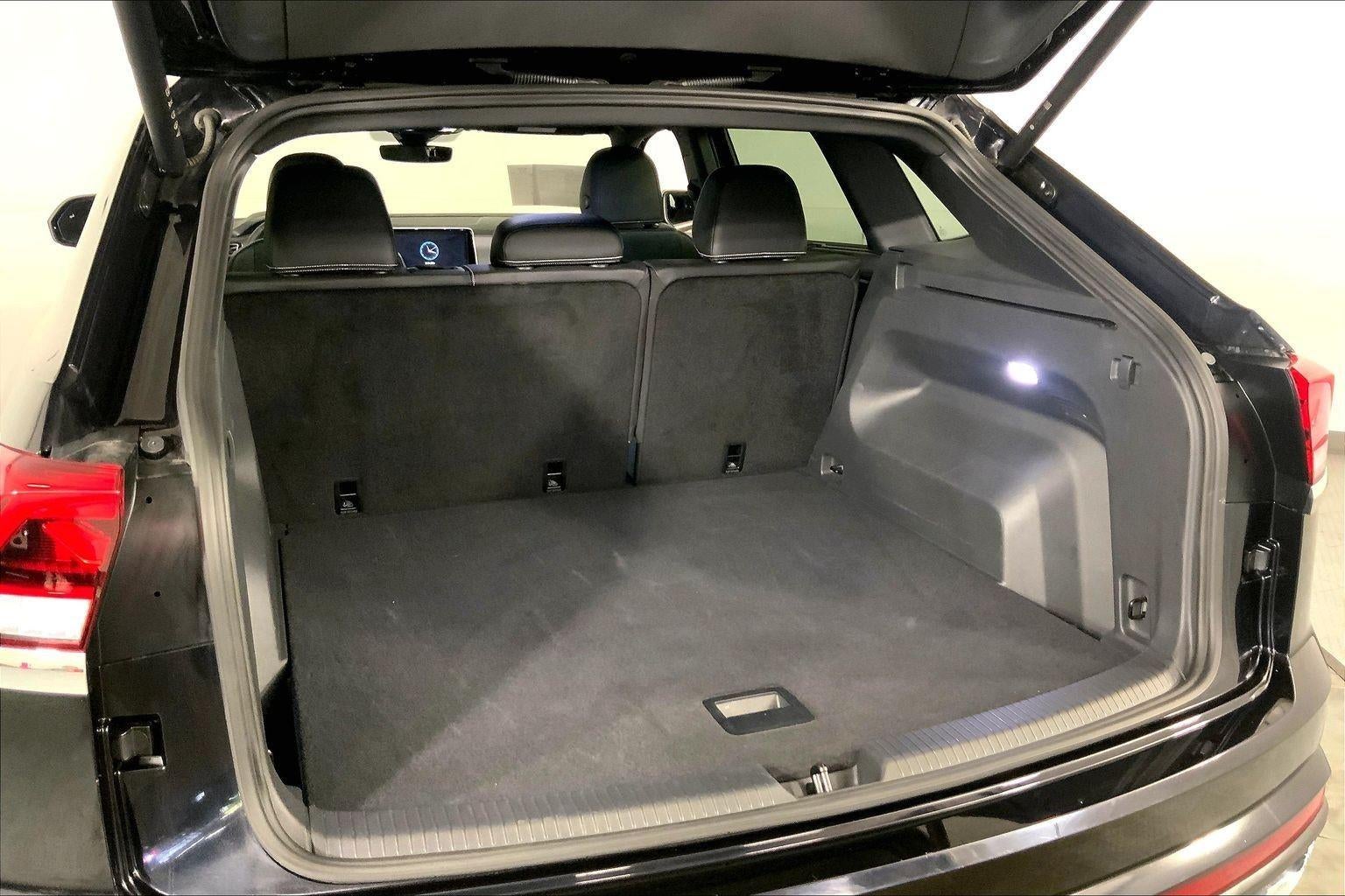 2025 Volkswagen Atlas Cross Sport 2.0T SE w/Technology