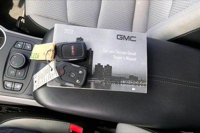 2022 GMC Terrain SLE